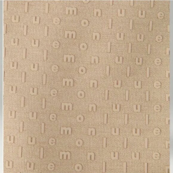 Lululemon NWT Embossed Panel High-Rise Short 4" Trench - Picture 4 of 14